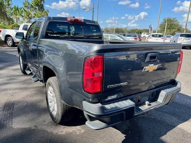 2017 Chevrolet Colorado LT photo 5