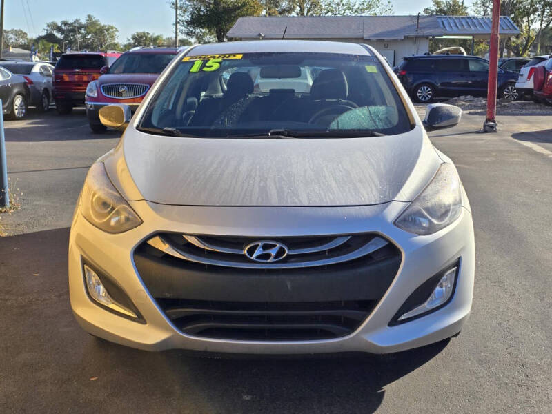 2015 Hyundai Elantra GT Base photo 2