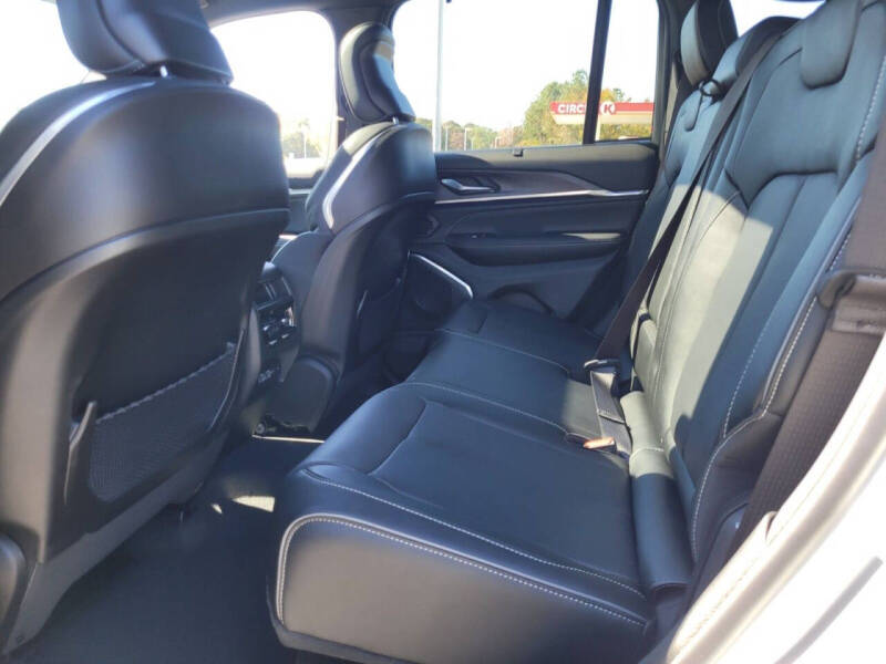 2025 Jeep Grand Cherokee Overland