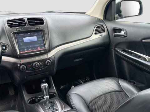 2020 Dodge Journey Crossroad