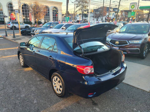 2011 Toyota Corolla LE