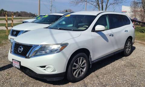 2014 Nissan Pathfinder for sale at Swan Auto in Roscoe IL