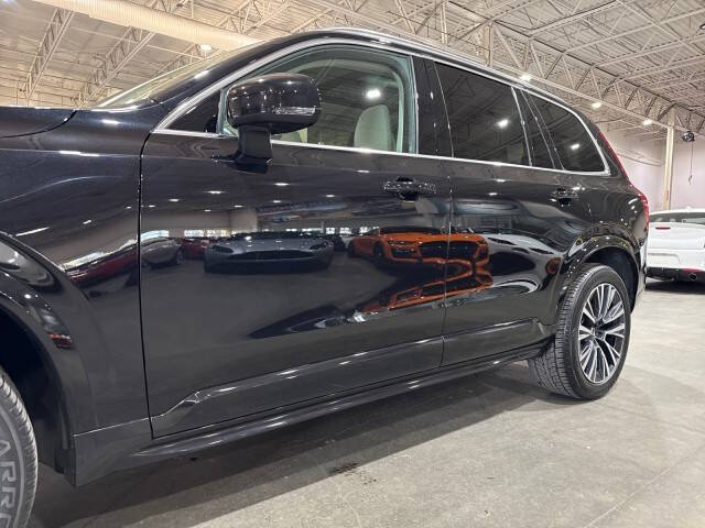 2022 Volvo XC90 T5 Momentum