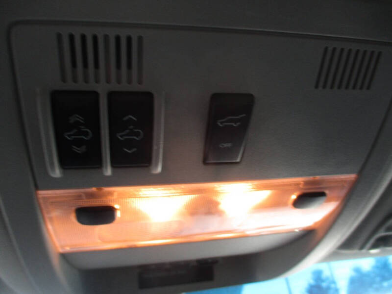 2012 Chevrolet Suburban LT