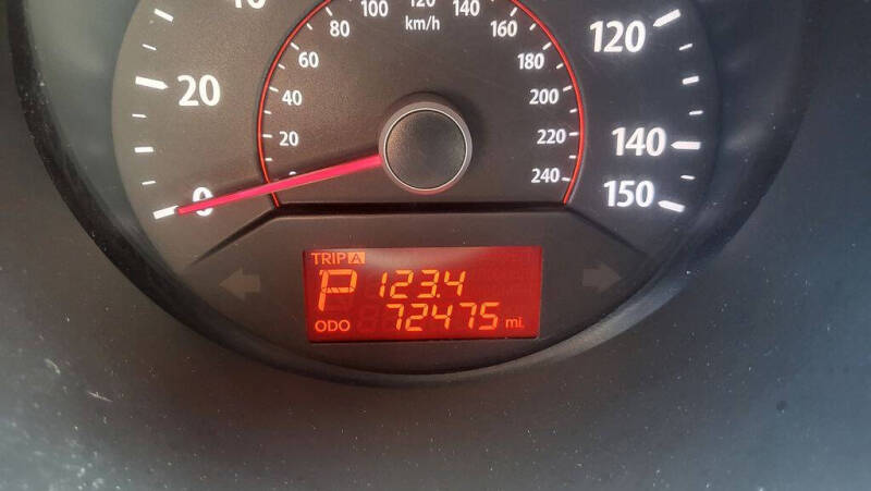 2011 Kia Sorento LX