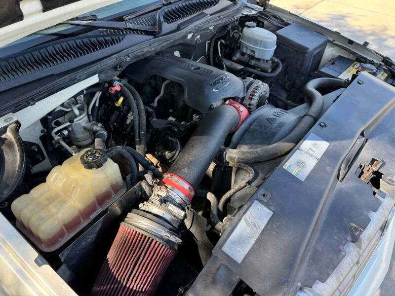 2004 Cadillac Escalade