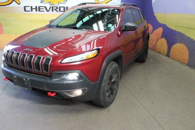 Used 2017 Jeep Cherokee L Plus with VIN 1C4PJMBS8HW648566 for sale in Grand Ledge, MI