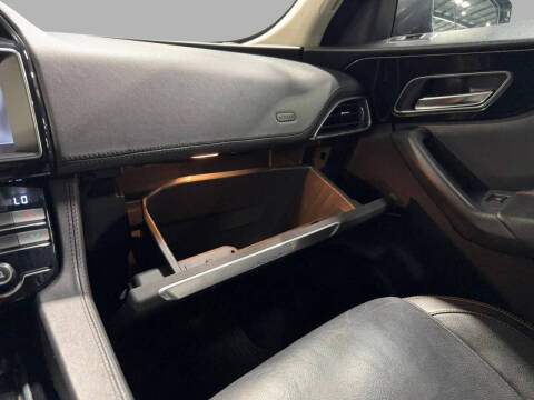 2020 Jaguar F-PACE 30t Prestige