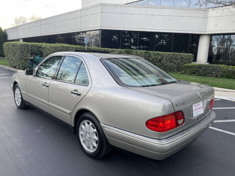1998 Mercedes-Benz E-Class E 320