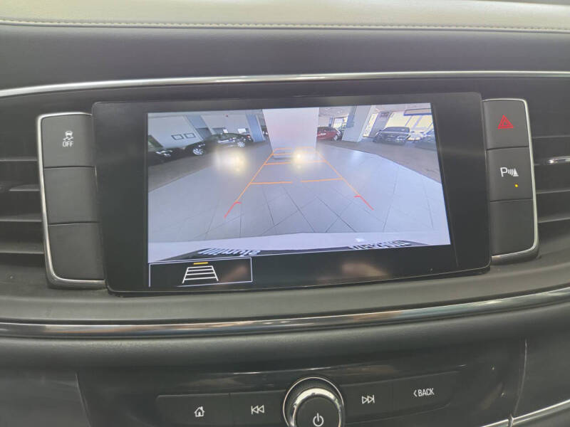 2020 Buick Enclave Essence