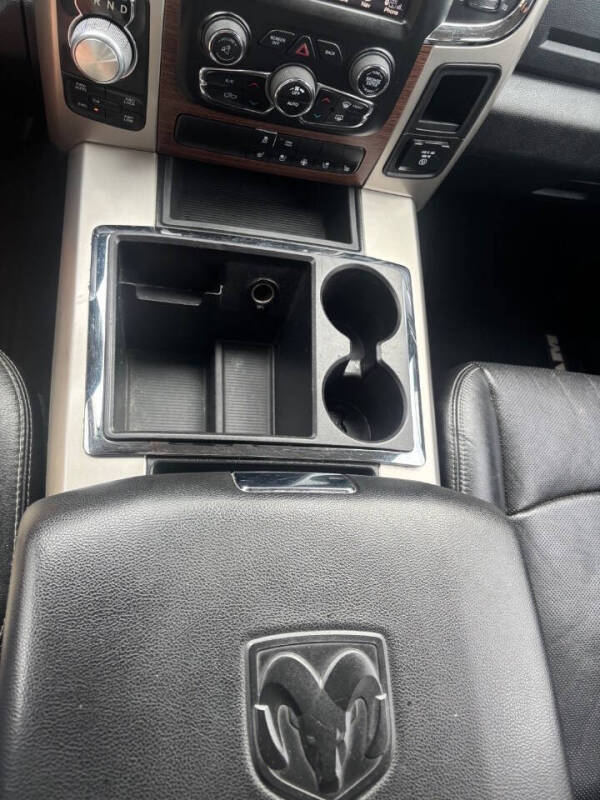 2015 RAM 1500 Laramie