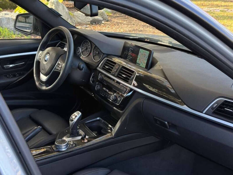 2016 BMW 3 Series 328i xDrive