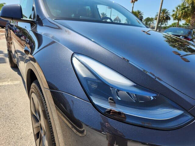 2024 Tesla Model Y 24