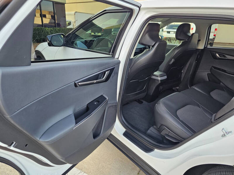 2025 Kia EV6 Light Long Range