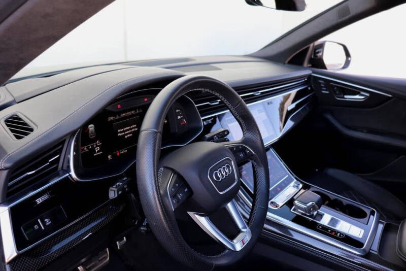 2023 Audi SQ8 4.0T quattro Prestige