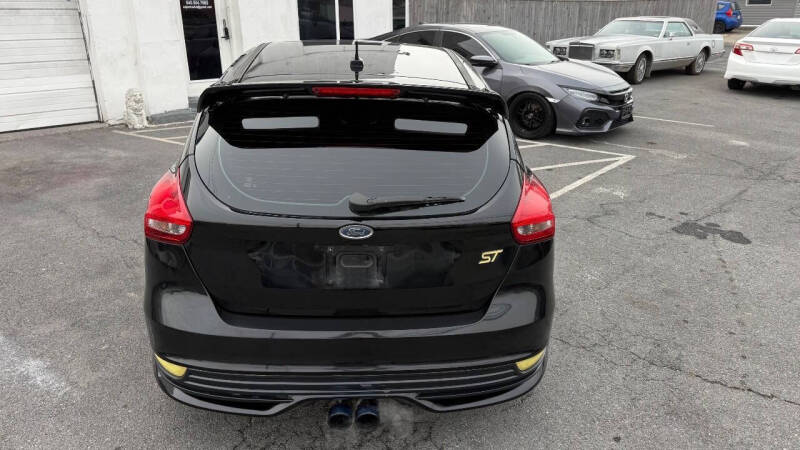 2017 Ford Focus ST