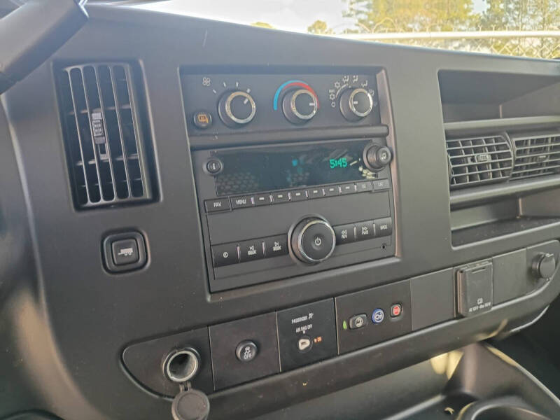 2022 Chevrolet Express 2500