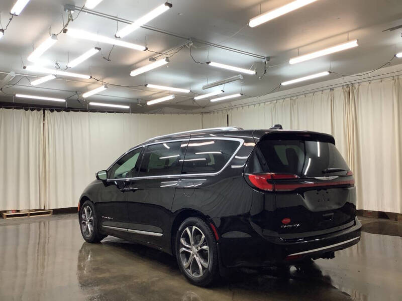 2026 Chrysler Pacifica Pinnacle