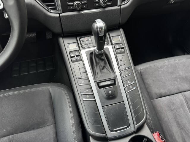 2015 Porsche Macan S