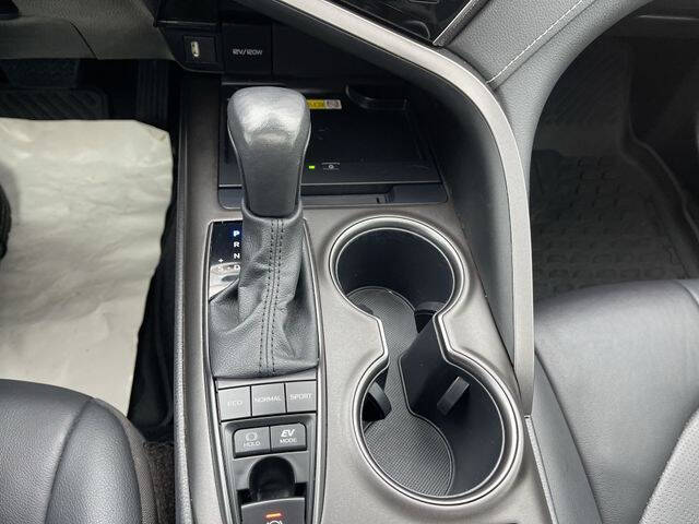 2024 Toyota Camry Hybrid XSE