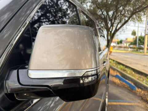 2017 Cadillac Escalade ESV Premium Luxury