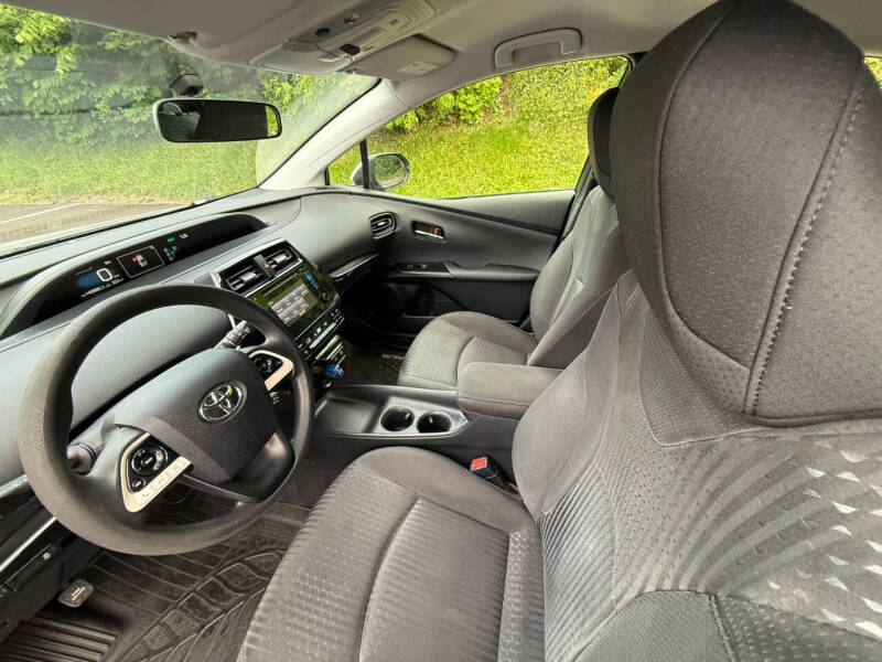 2016 Toyota Prius Two