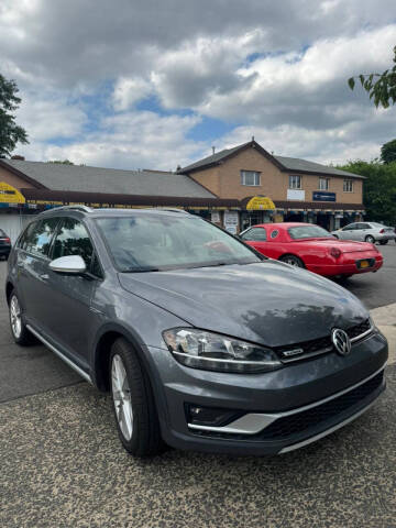 2019 Volkswagen Golf Alltrack for sale at Legacy Automotive Of Staten Island, LLC. in Staten Island NY