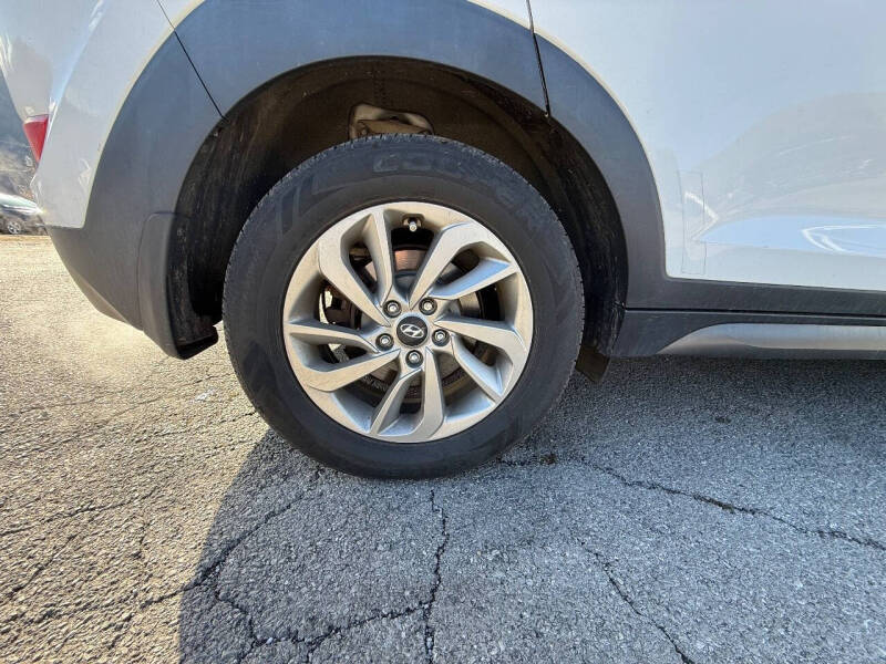 2016 Hyundai Tucson SE