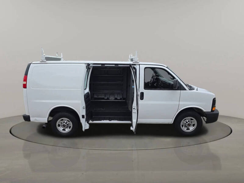 2016 GMC Savana 2500