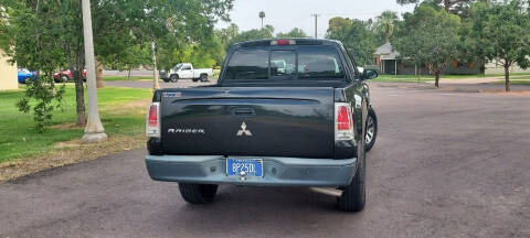 2008 Mitsubishi Raider LS