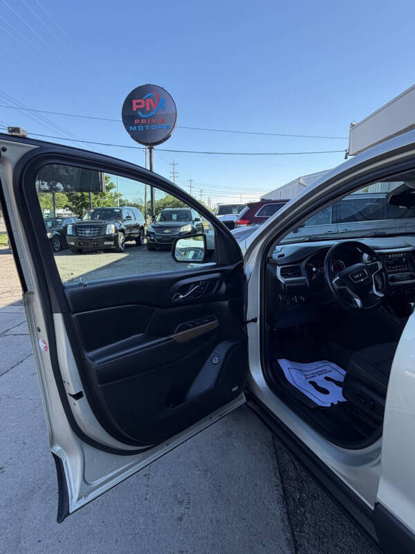 2017 GMC Acadia SLE-2