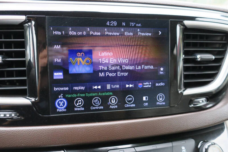 2017 Chrysler Pacifica Touring-L