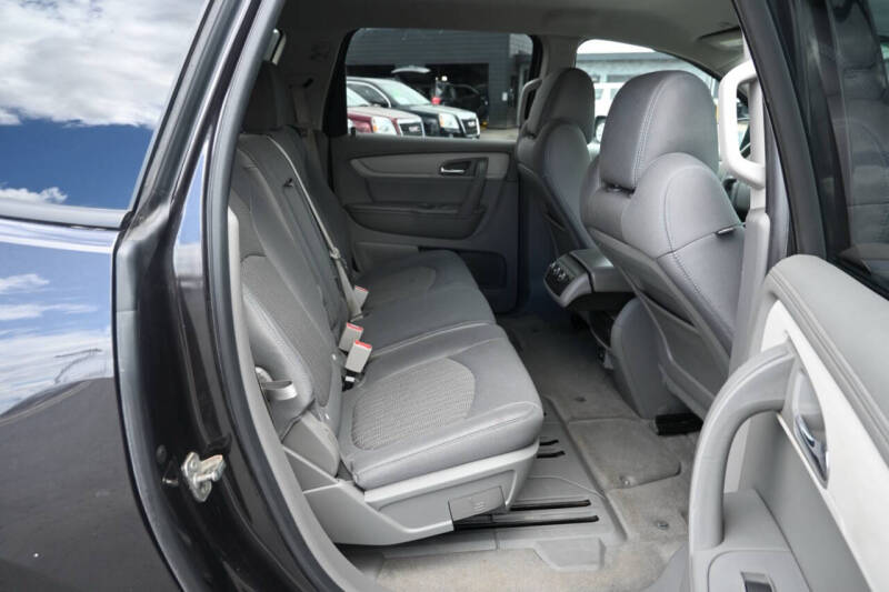 2017 Chevrolet Traverse LS