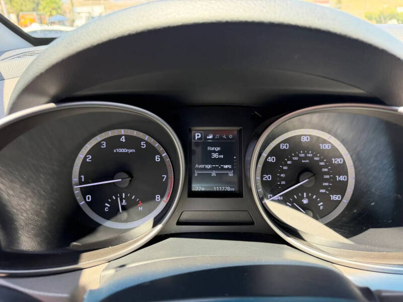 2017 Hyundai Santa Fe SE