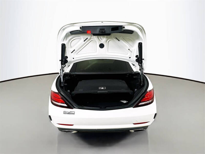 2020 Mercedes-Benz SLC SLC 300