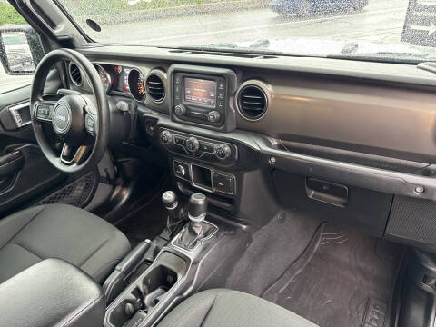 2020 Jeep Gladiator Sport