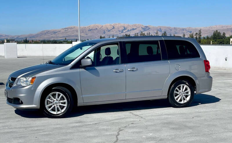 2019 Dodge Grand Caravan SXT photo 3