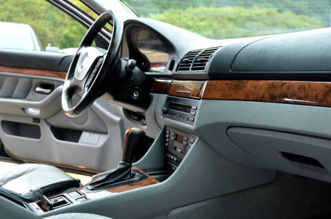 2003 BMW 5 Series 540i