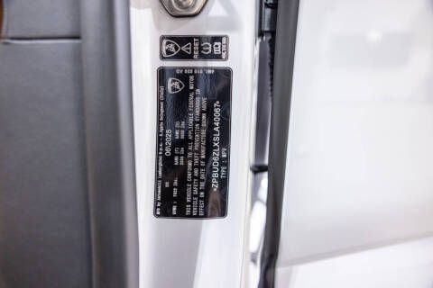 2025 Lamborghini Urus SE