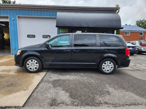 2016 Dodge Grand Caravan for sale at Engle Road Auto in Fort Wayne IN