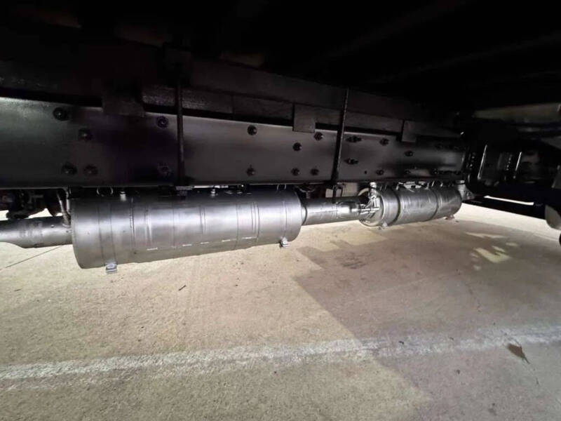 2017 Freightliner M2 106