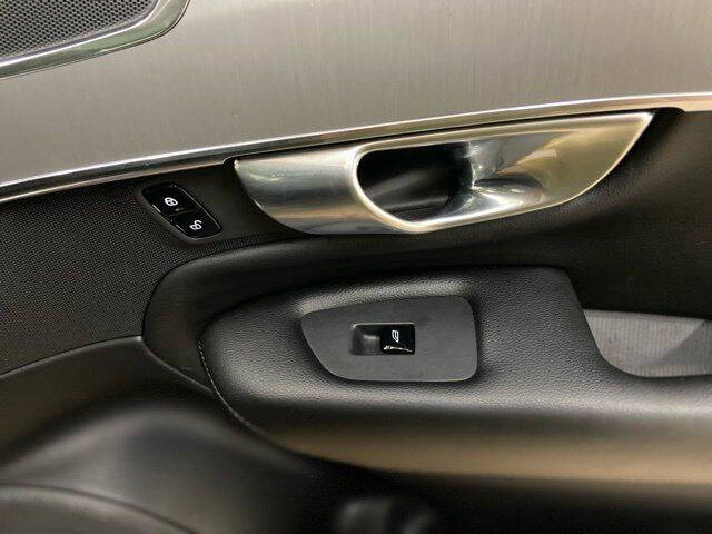 2023 Volvo XC90 B5 Core