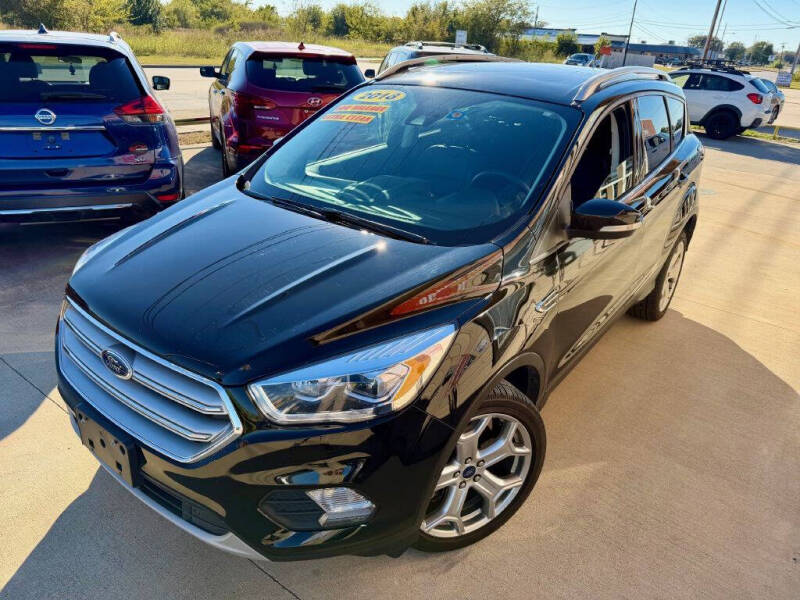 2018 Ford Escape Titanium's photo