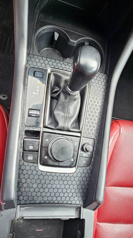2022 Mazda Mazda3 Hatchback Carbon Edition