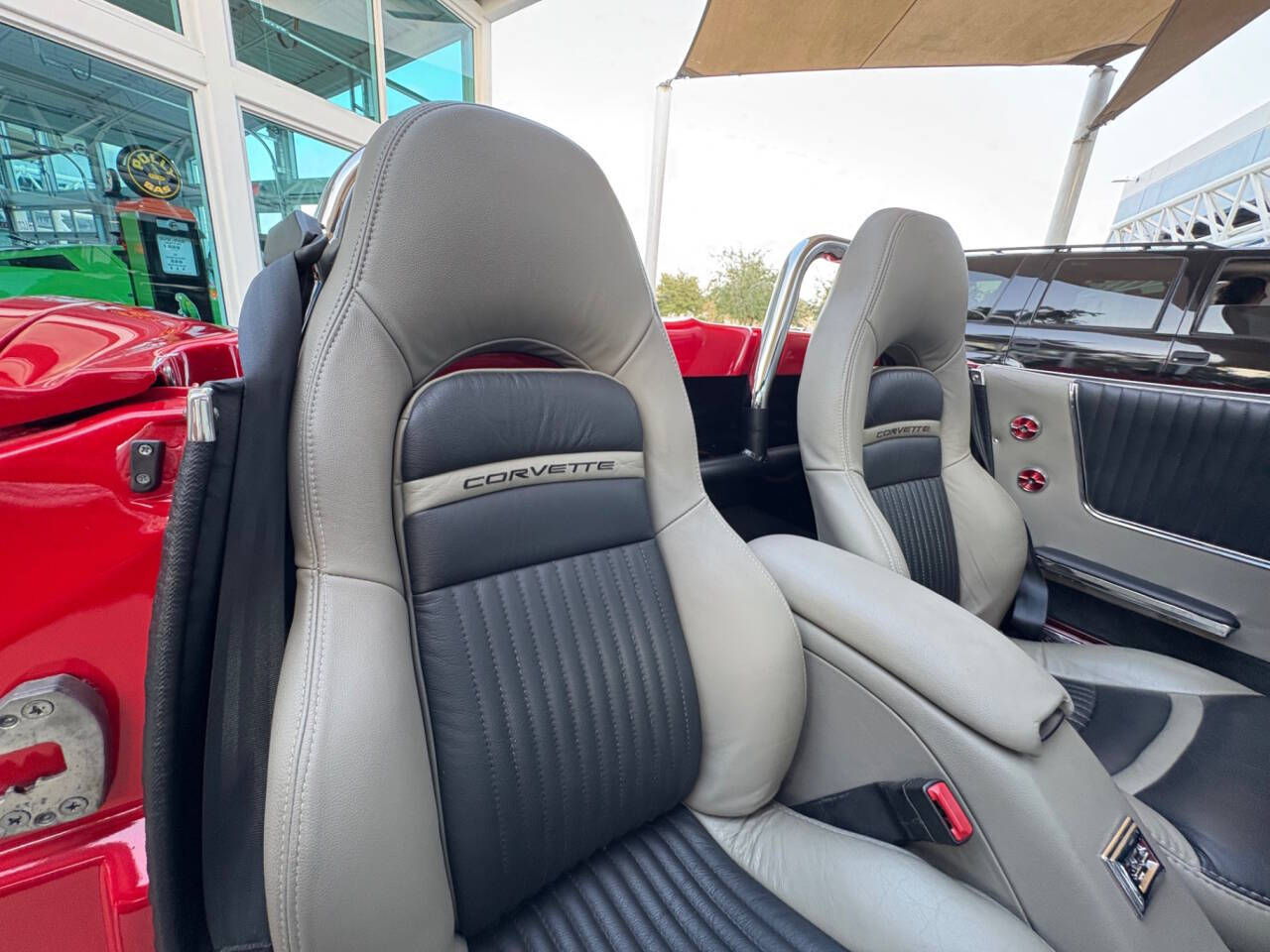 1963 Chevrolet Corvette 38