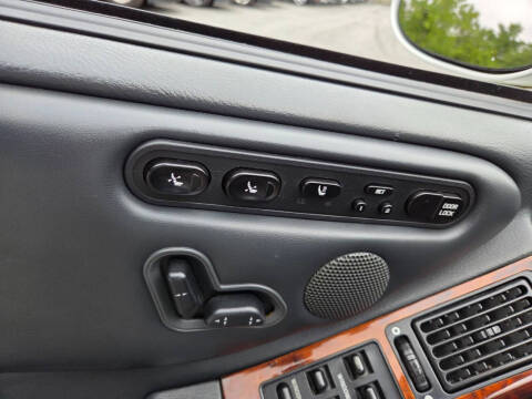 1999 Oldsmobile Aurora