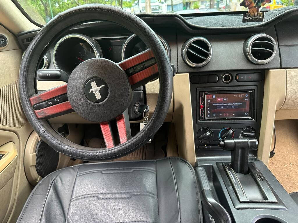 2006 FORD Mustang Coupe - $8,995