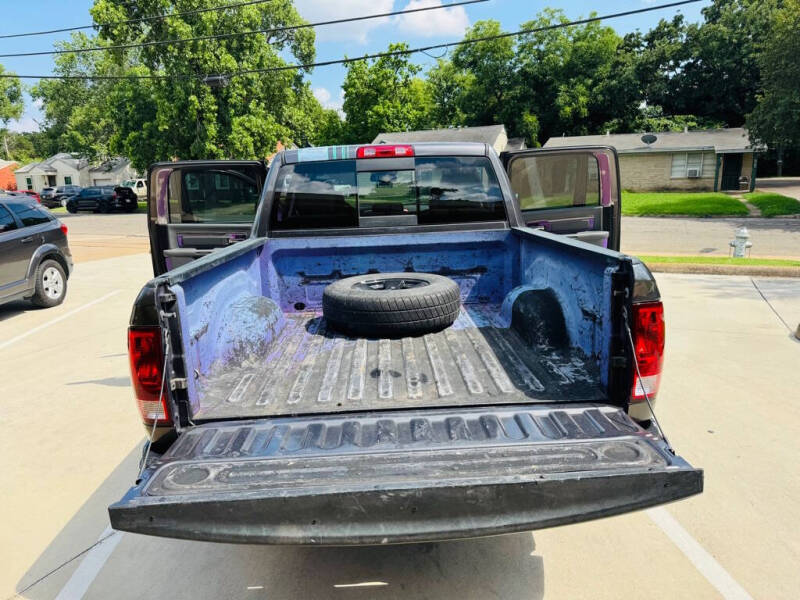 2016 RAM 1500 SLT