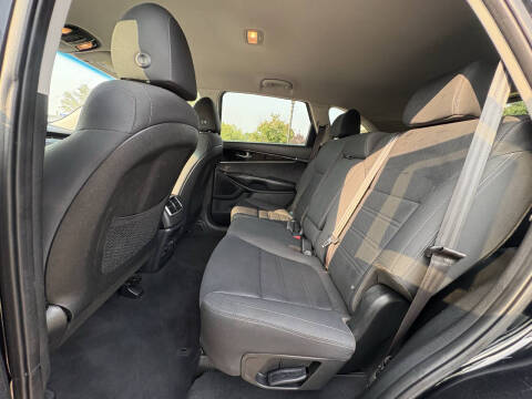 2020 Kia Sorento LX