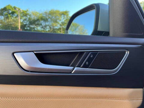 2024 Volkswagen Atlas Cross Sport SE 4Motion